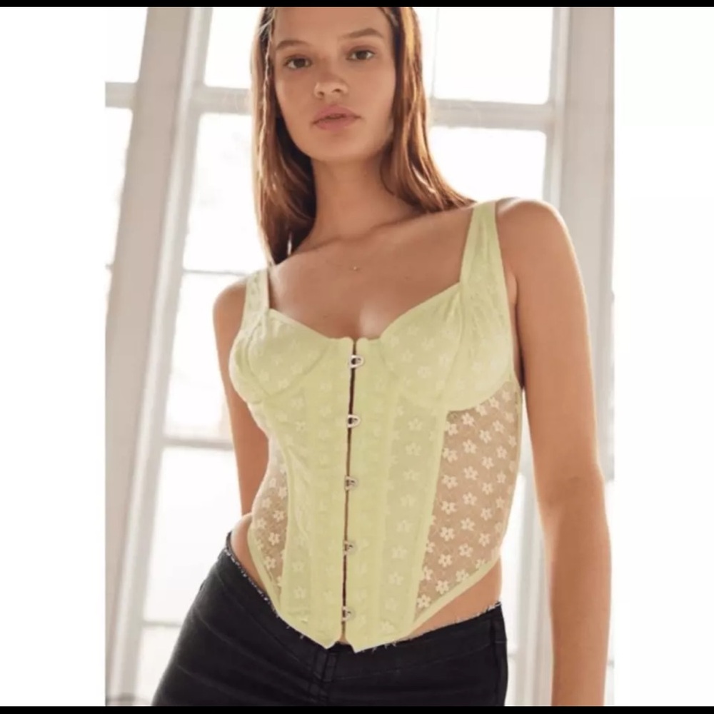Women's Floral Lace Corset Top - Light Green UO